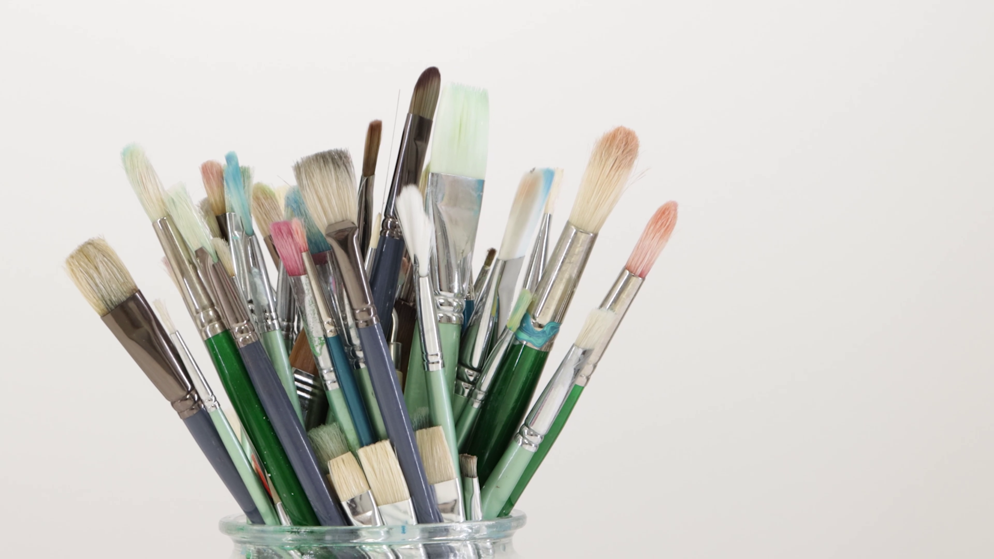 How to: clean oil paint brushes – Mont Marte Global